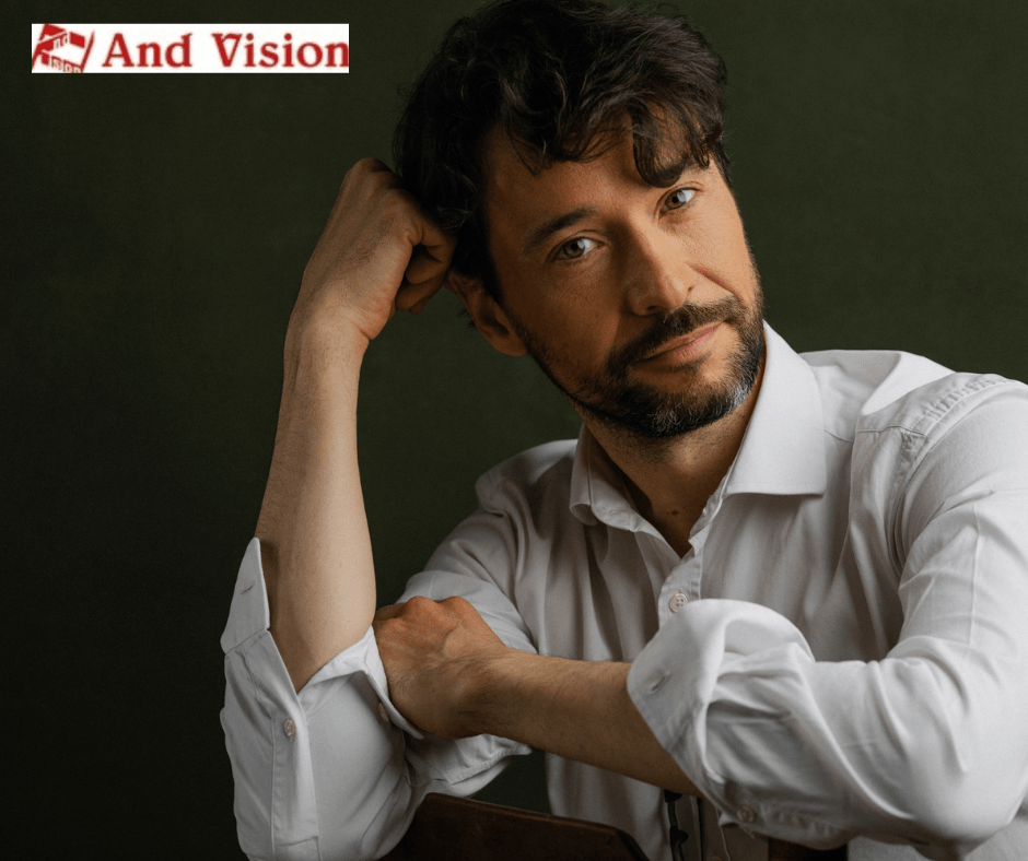 Jean-François Rouchon donne cours de chant lyrique pour And Vision